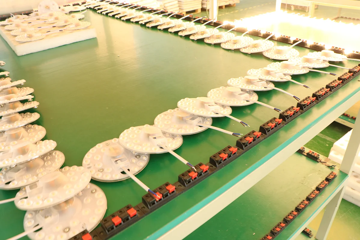 12W/18W/20W/24W/36W LED iron ceiling lamp replacement module with magnet on back