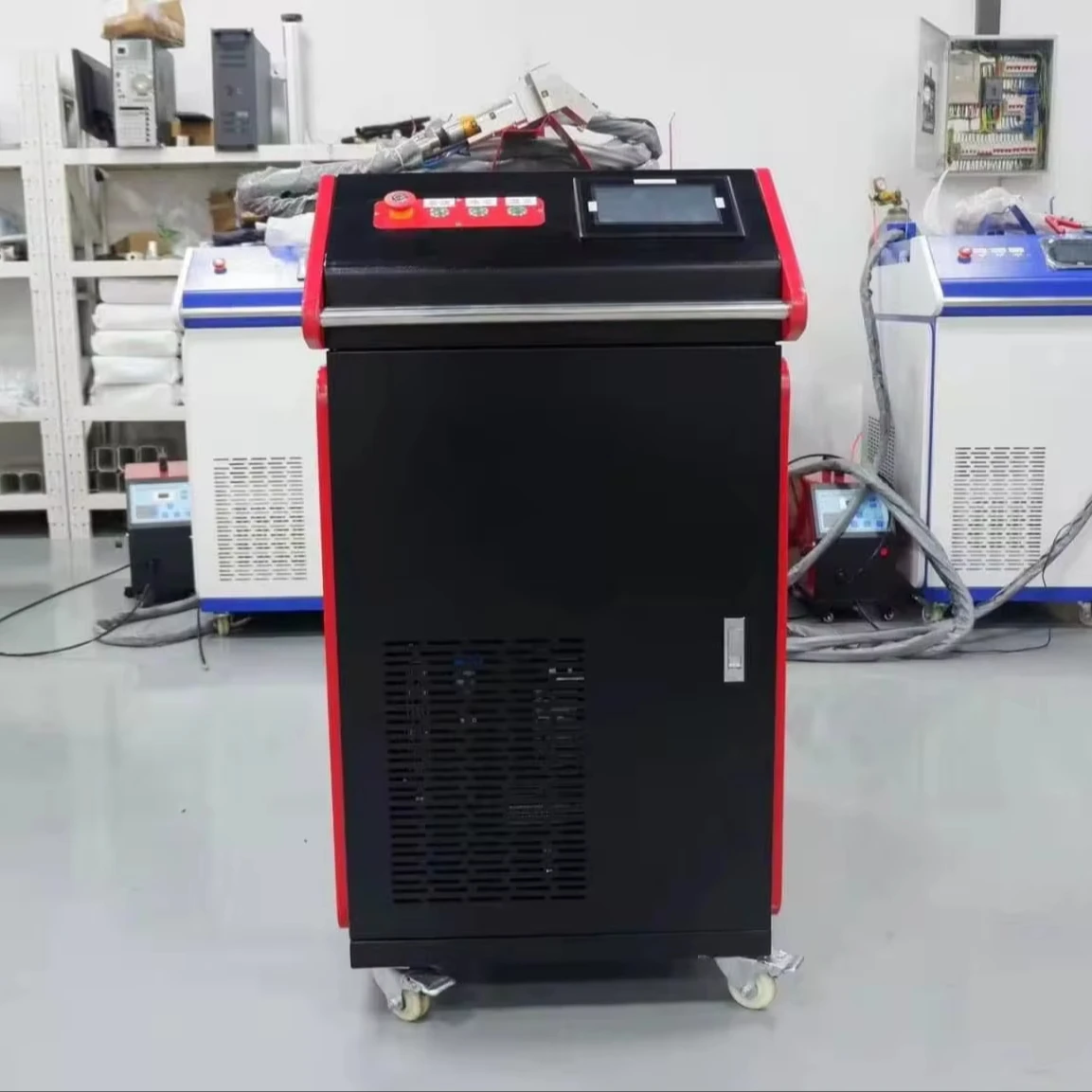 High Quality Industrial 2000W Pulse Fiber Laser Cleaning Machine Handheld 220V-50Hz Laser Rust Removal Machine For Sale
