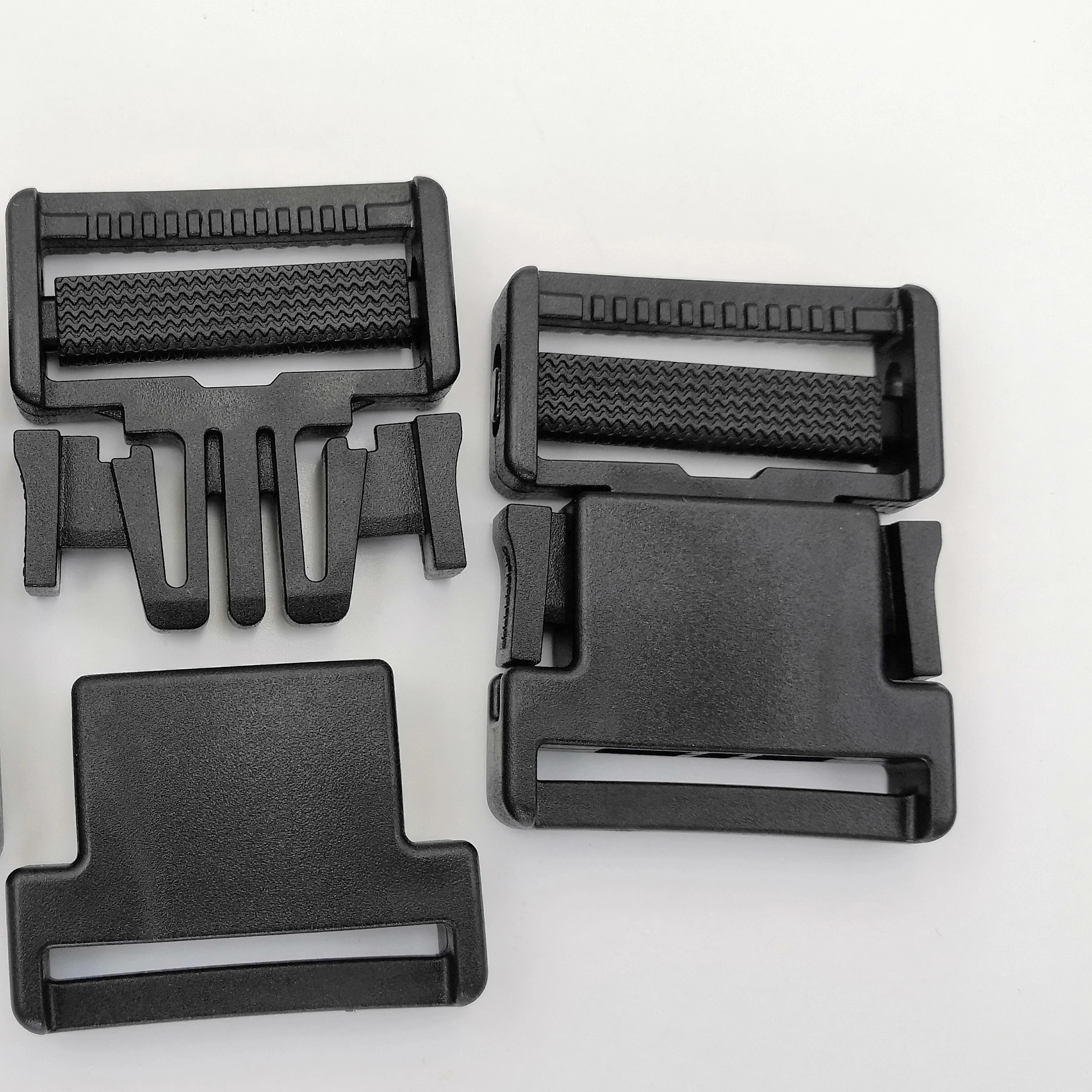 Handbags / Sports Bags Of Plastic Buckles