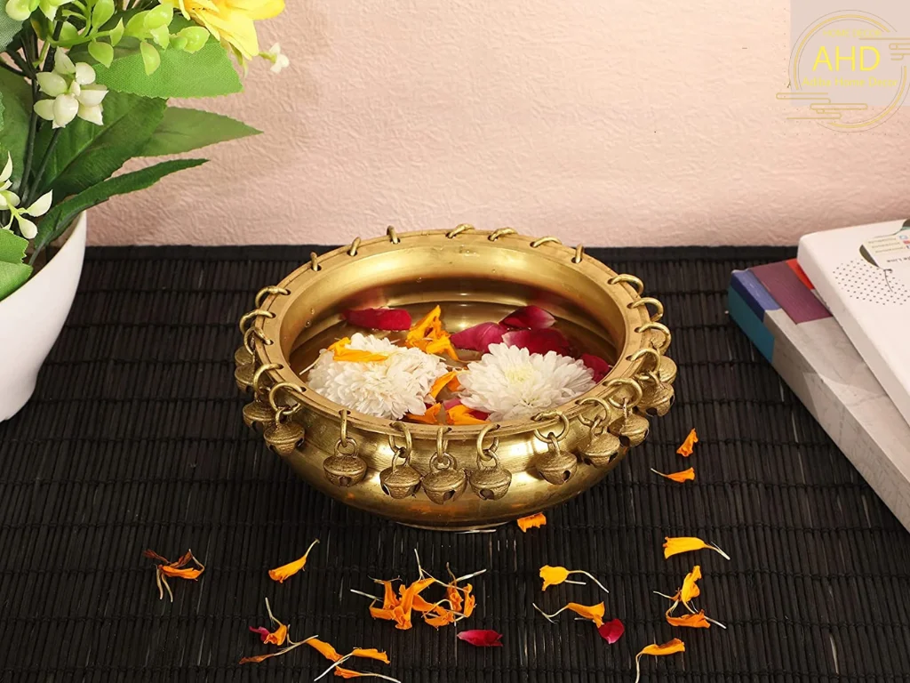 Латунная Этническая чаша Urli с колокольчиками Showpiece для Diwali десхара день рождения свадьба годовщина украшение дома