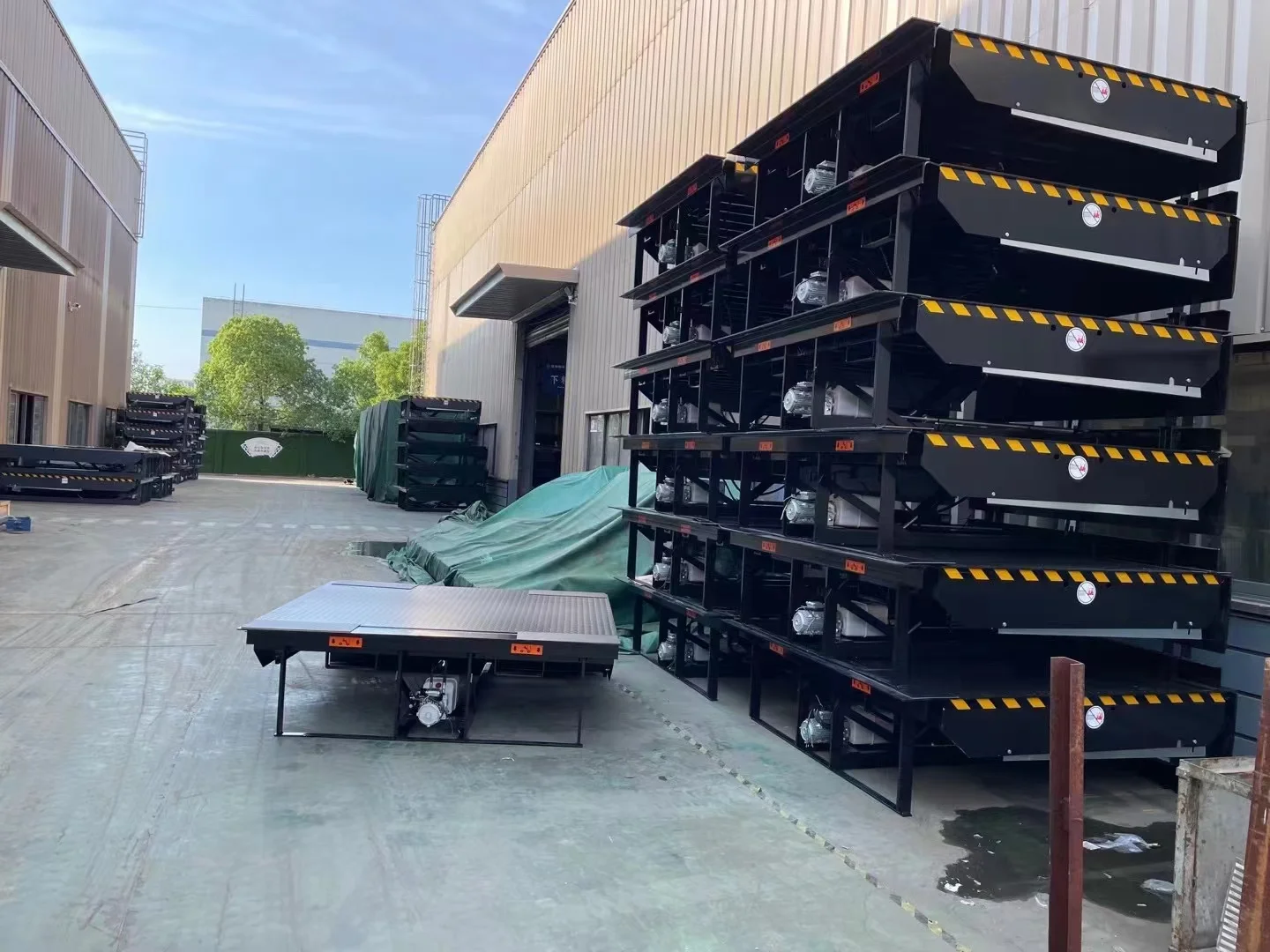 Portable container load and unloading ramps truck yard dock leveler Loading Ramp Mechanical Dock Leveler