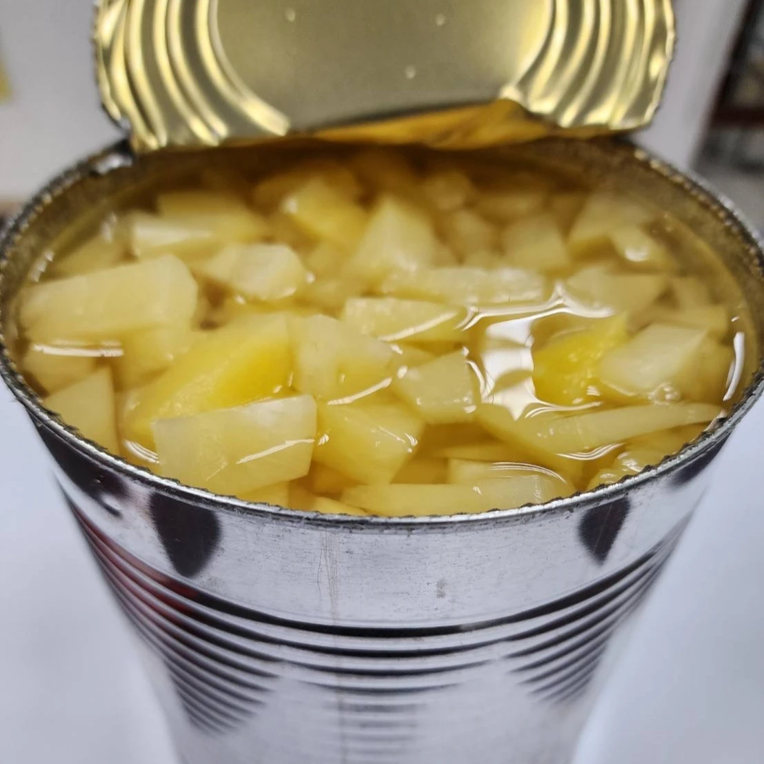 Консервированные КУСОЧКИ АНАНАСА A10 3 кг в легком сиропе (ручная резка) из Таиланда, ананас хорошего качества, надежный ананас