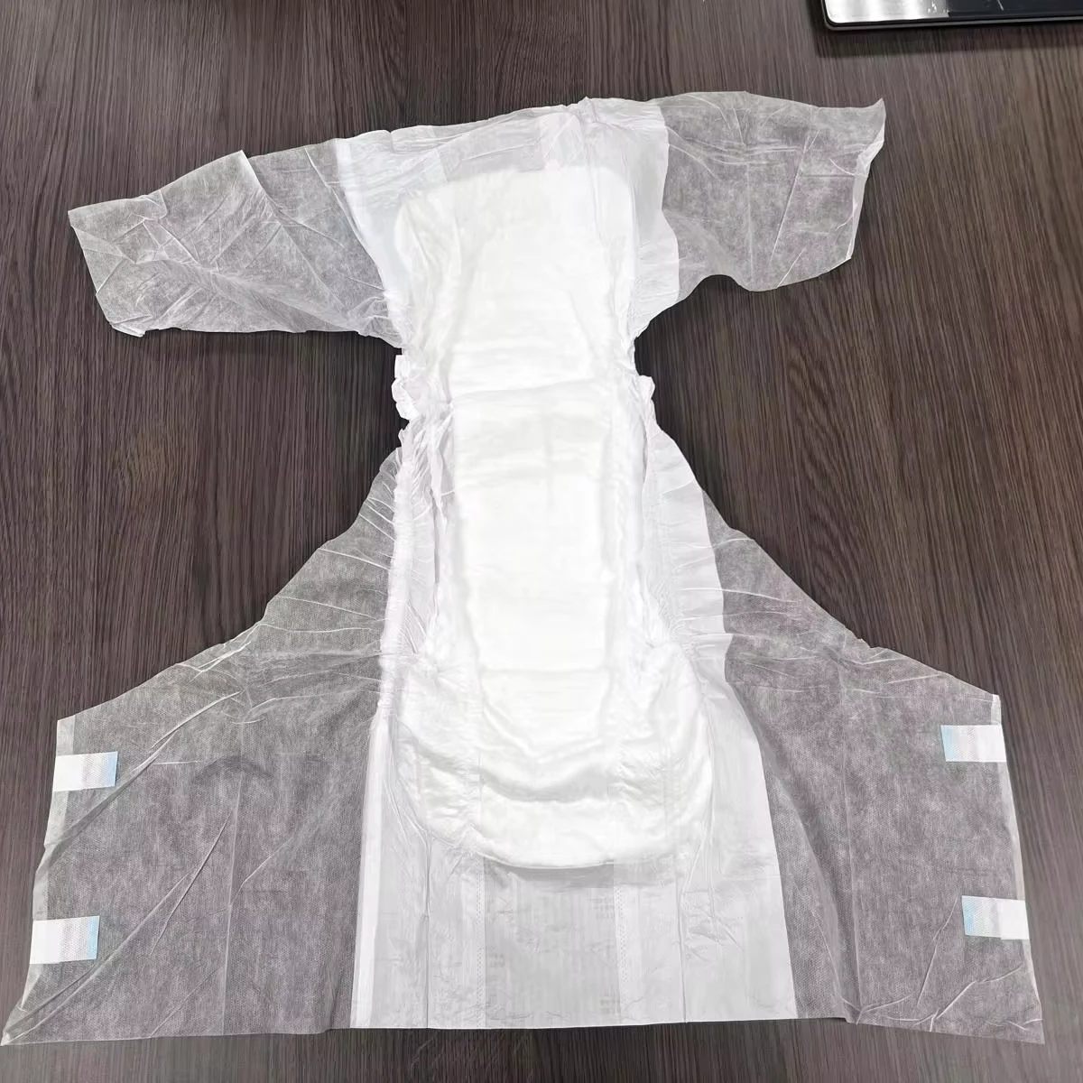 Premium adult diapers in compressed bales (EU)