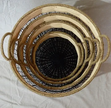 Hot Selling Iron with Cane Fruit Basket Customized Design handcrafted Antique Fruits Cane Basket in wholesale price from India