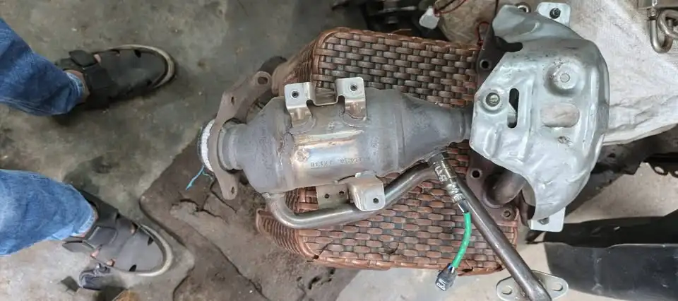 Каталитический нейтрализатор (катализатор) б/у бренд E$T модель 008/3813 оптовая цена