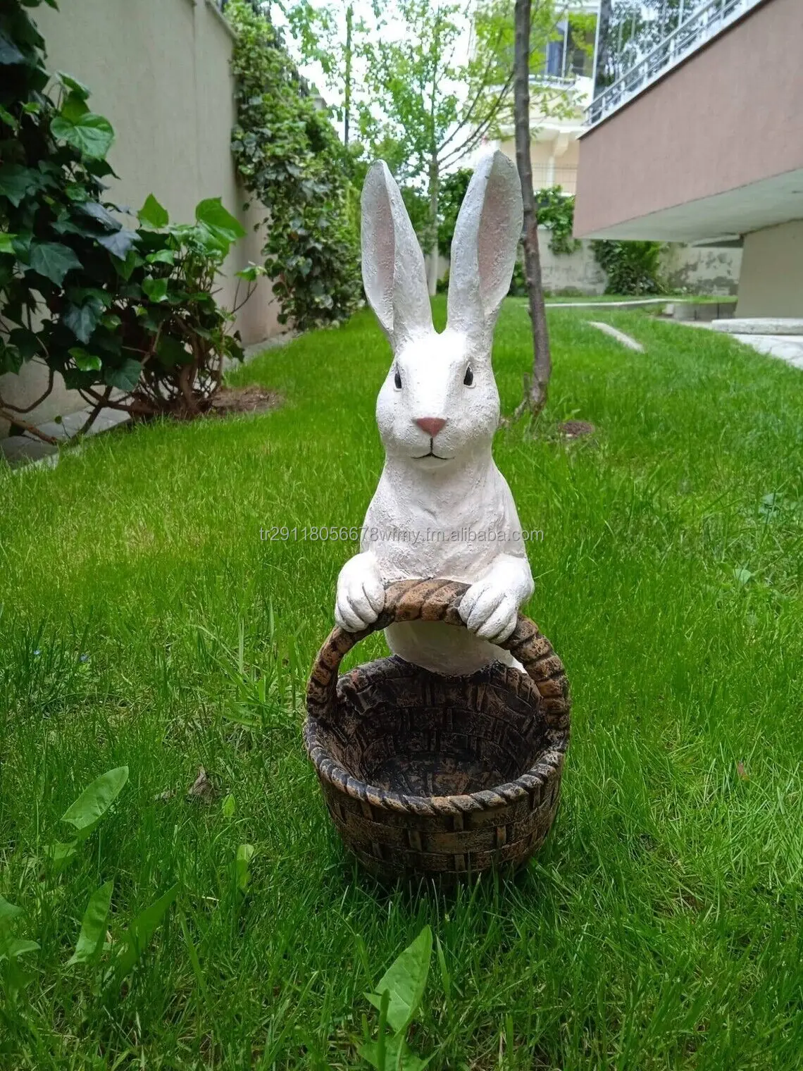 Cute White Rabbit Holding a Basket Resin Sculpture outdoor garden statues balcony terrace modern home decoration kitchen decor