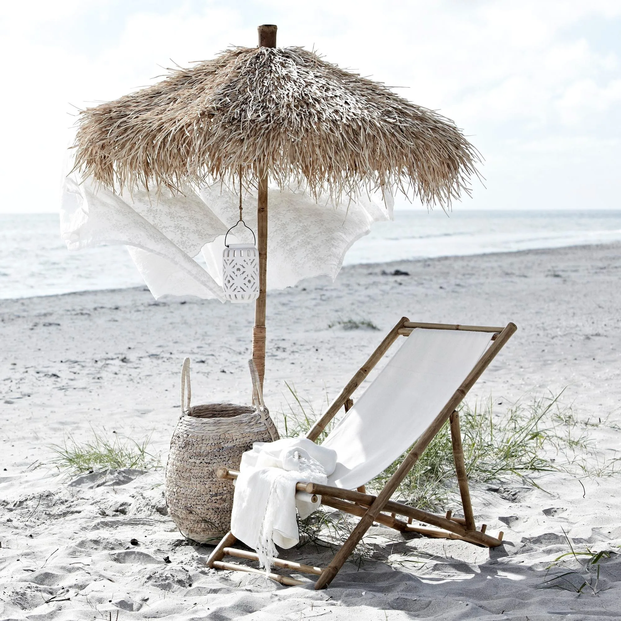 Patio Umbrellas Outdoor Garden Backyard Sand Beach Bamboo Umbrella Resort Furniture and Decor Accessories