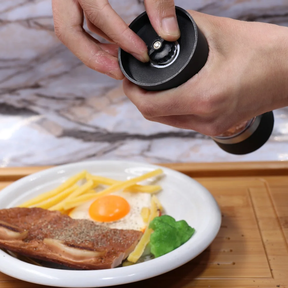 Black 2 In 1  Salt and Pepper Grinder