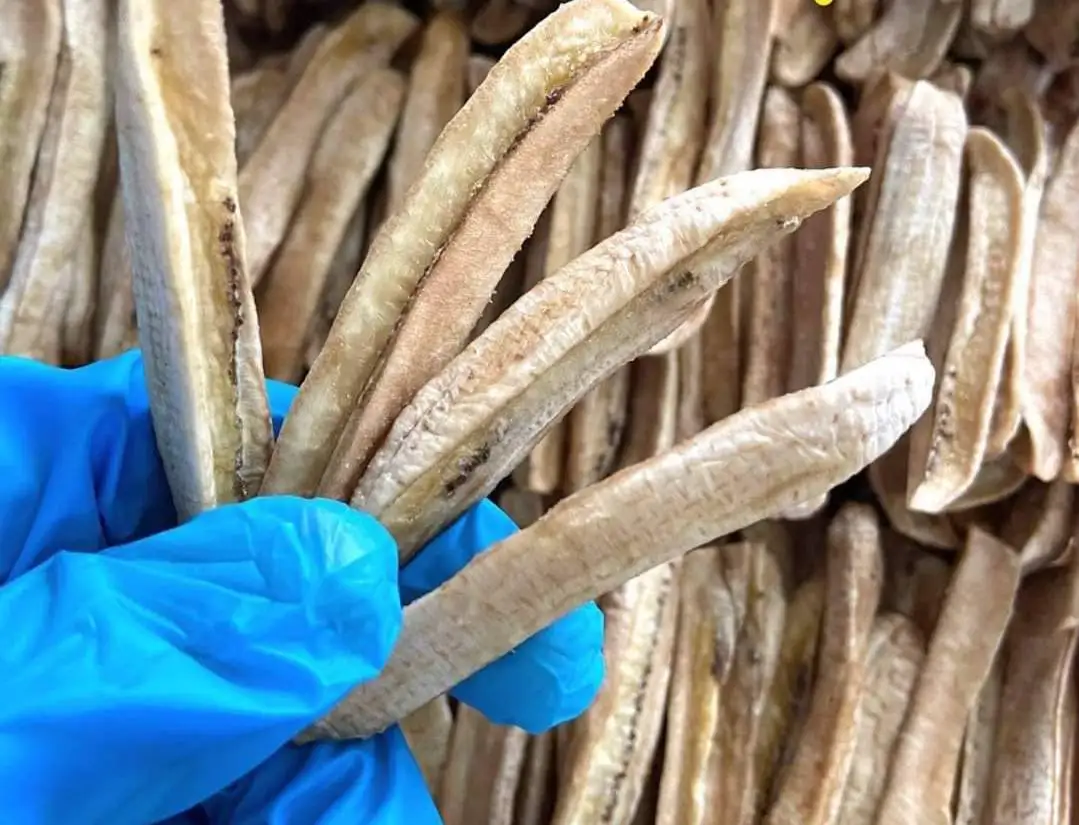 Banana Sun-Dried Organic Banana by a Solar Dome, No Sugar, Slightly Sweet, Natural Banana Flavor 80g./Pack