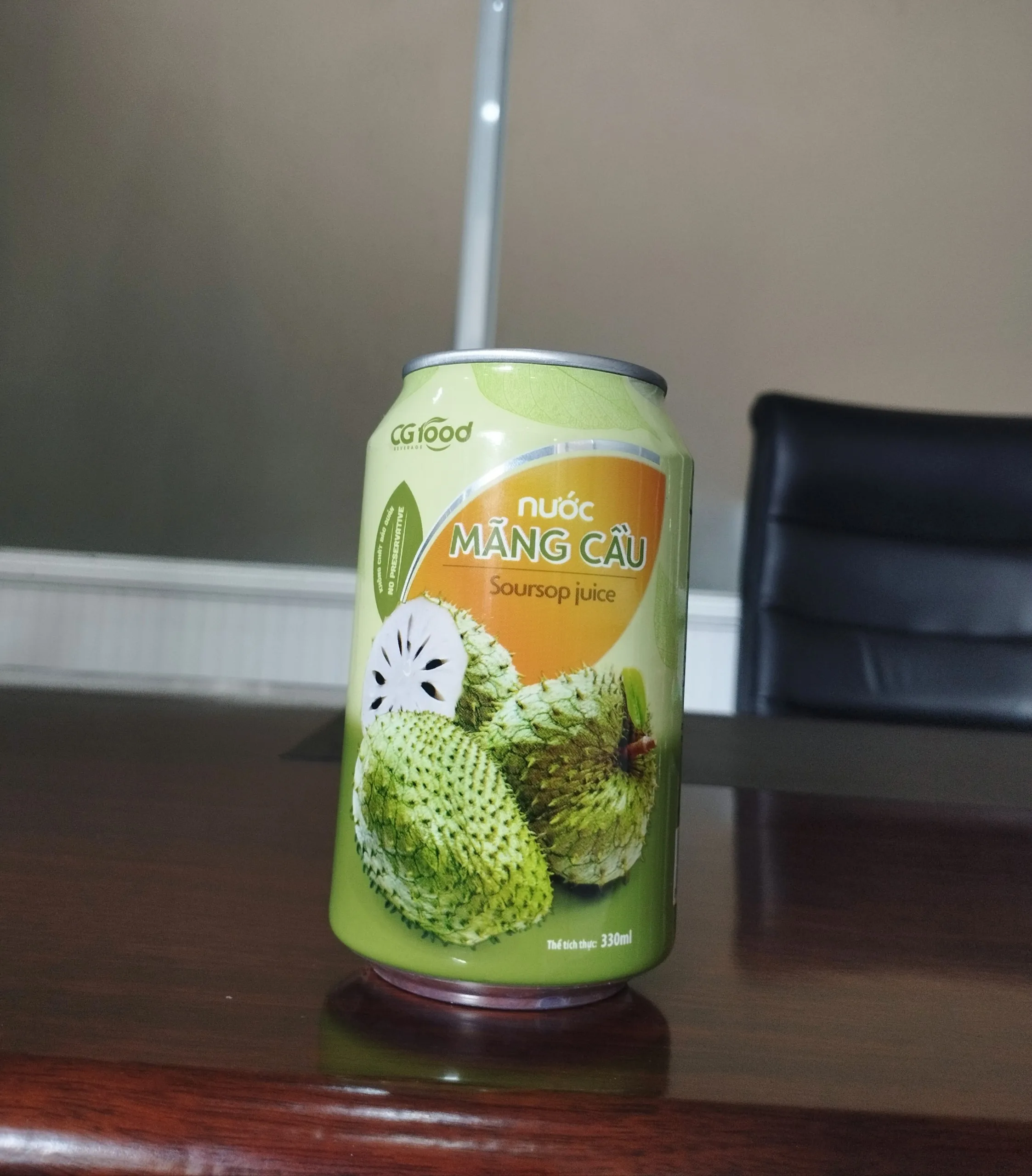 Natural Soursop juice Wholesale in 330ml Aluminum can Best Soursop flavor