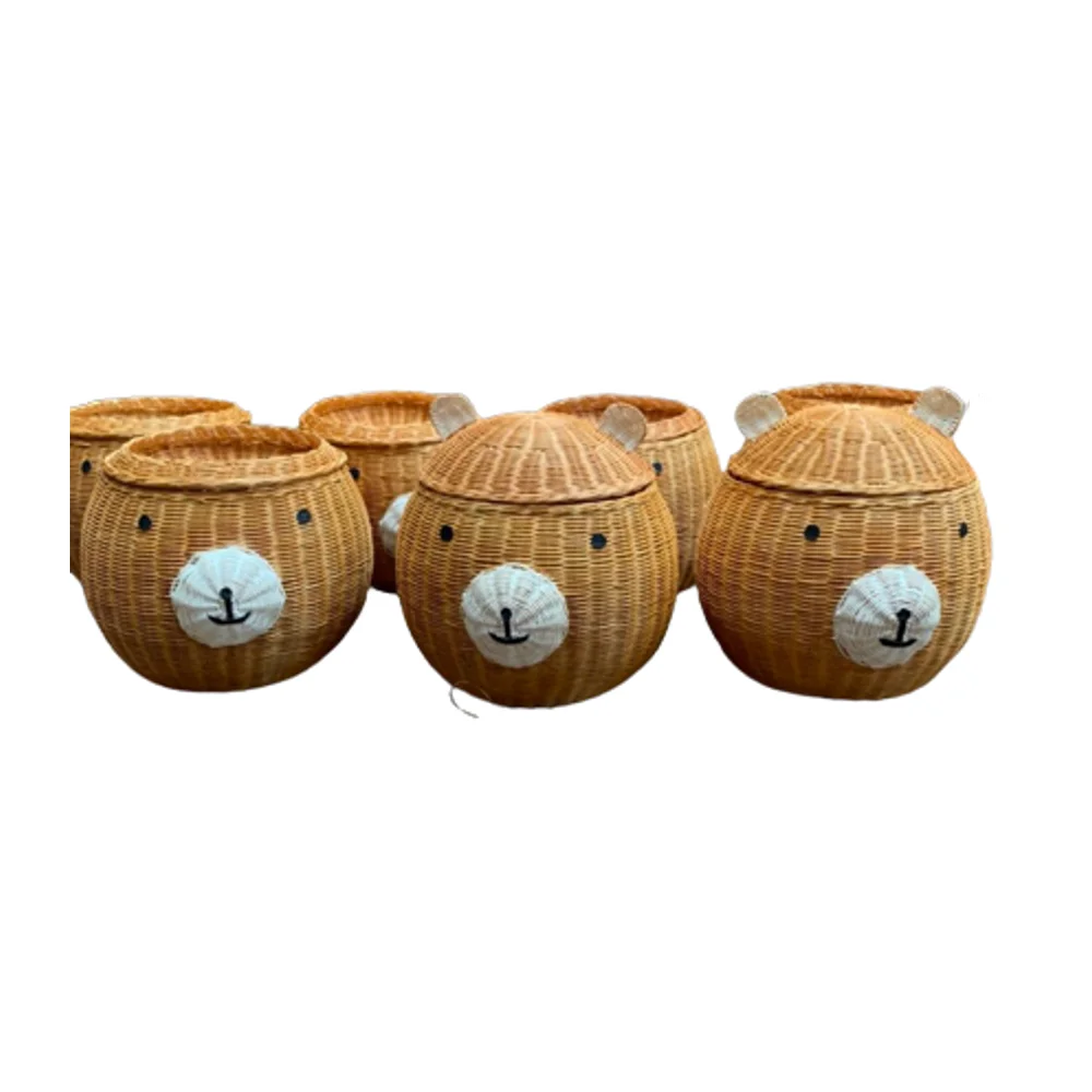 Wholesale high quality handwoven 100% natural cute rattan bear storage basket with lid from VietNam