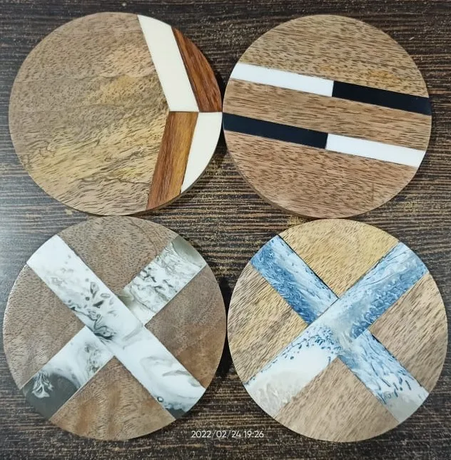 Premium Standard Quality Admirable Design Resin Coaster Customized Size And Shape  For Hotel And Restaurant Usage