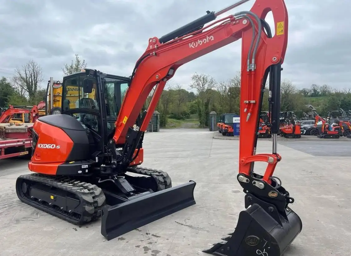 KX060-5 мини-экскаватор Kubota новая и чистая гусеничная 40-тонная Рабочая масса с гидравлическим насосом Liyuan коробка передач для продажи