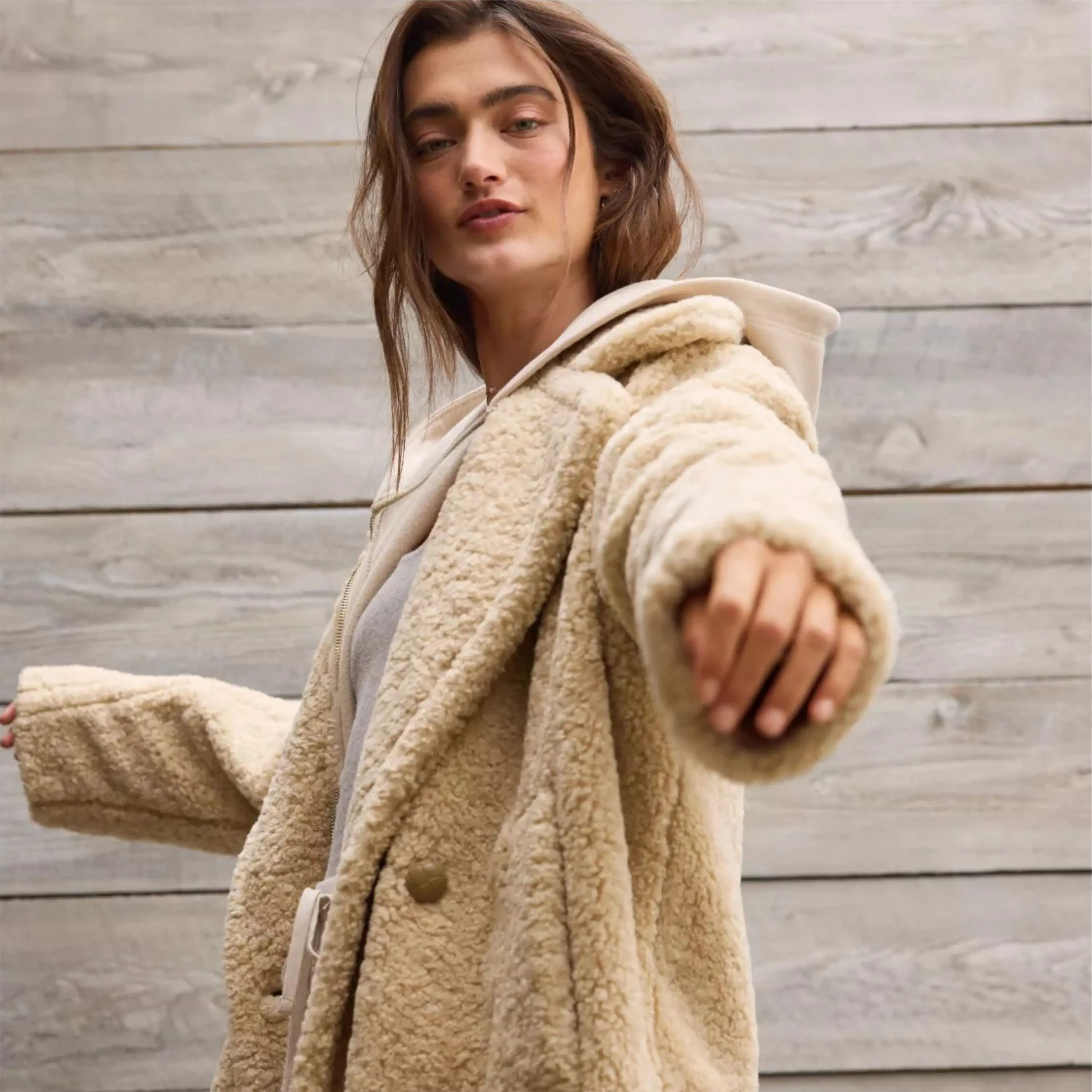 OEM Custom Manufacturer Trendy Teddy Bear Khaki Long Coat | Warm and Durable Winter Outerwear for Women