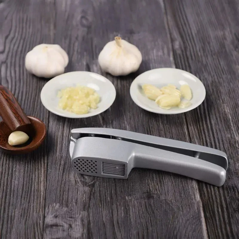 Garlic Press Mincer Ginger Crusher Peeler Squeezer Heavy Duty Aluminum Alloy Garlic Presser Chopper Professional Food Grade