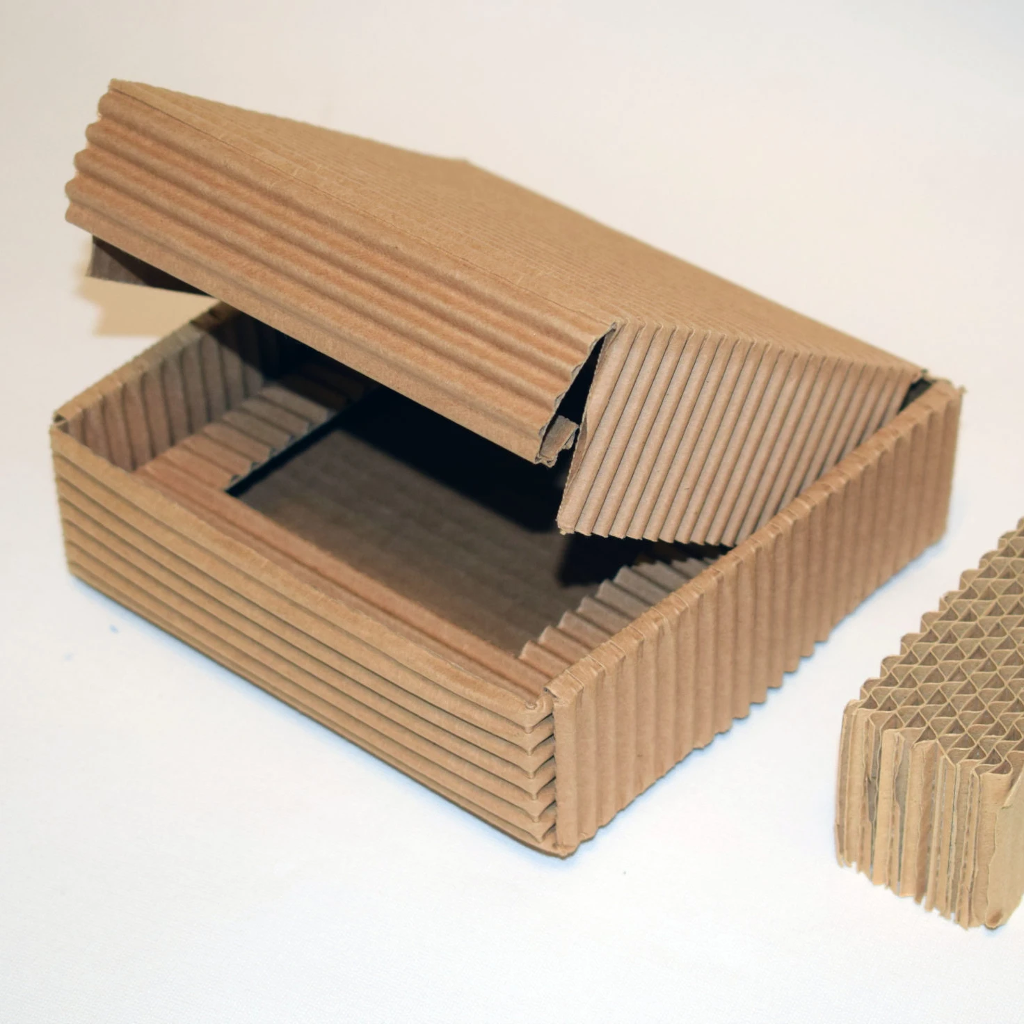 Virgin Jumbo Roll LH, LE, and LF Test Liner Paper Recycle Brown Kraft Paper Roll, Kraft Testliner and Fluting Paper