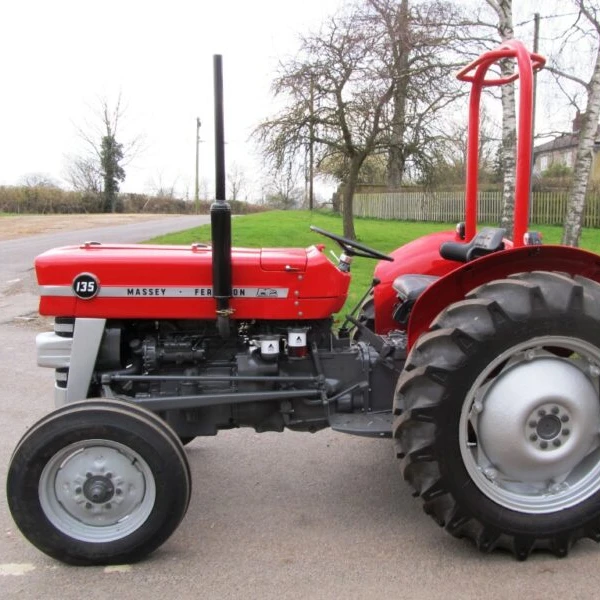 Good Reconditioned Fairly Used MASSY FERGUSON tractor 135 MF-135-5-3-8 / Farm tractor