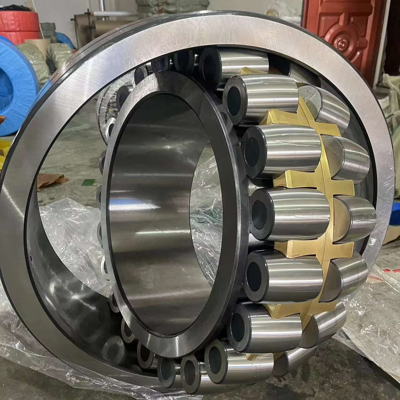 Heavy Load Roller Bearing 23184MB/W33 Spherical Roller Bearing for Milling 23184MB/W33
