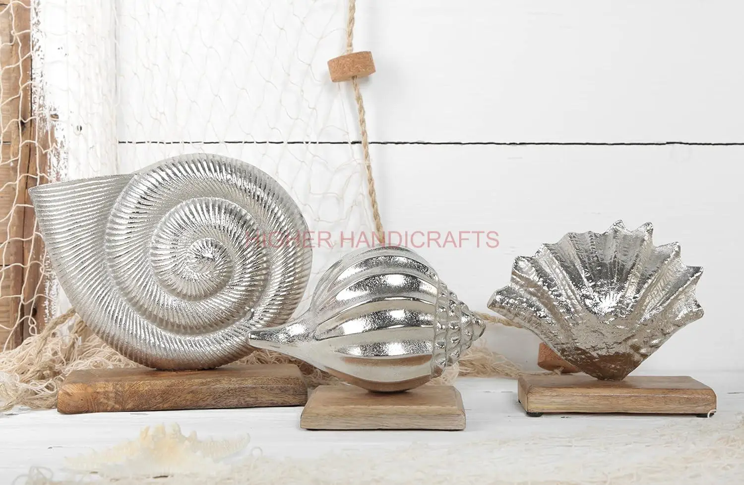 Decorative Shell Gift Mediterranean Metal Aluminium and Wooden Home Decoration Figurine Bathroom Decoration Silver Travel 18 cm