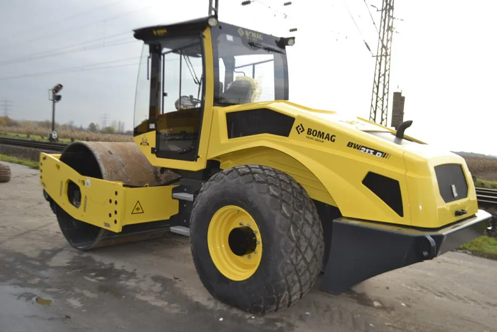 2019 BOMAG BW213D-5 BW213 Single Drum Roller for