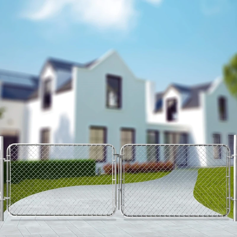 pvc coated chain link of diamond wire mesh /galvanized chain link fence wire mesh rolls/cyclone wire fence price