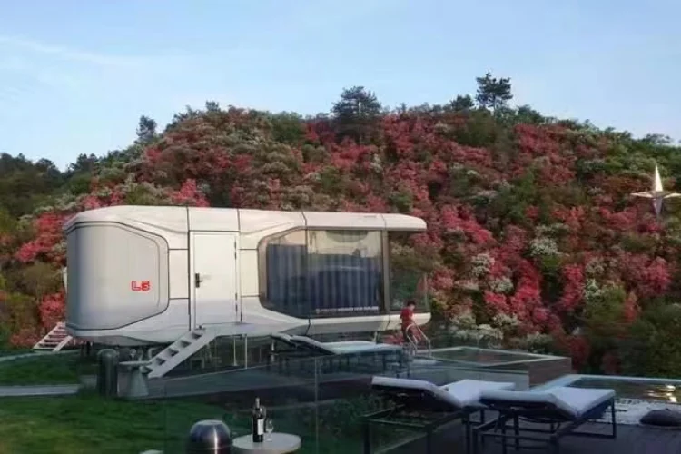 Factory Price Prefab Modular Capsule House Spacecraft Container Apartment capsul house tradepre made house prefabricated