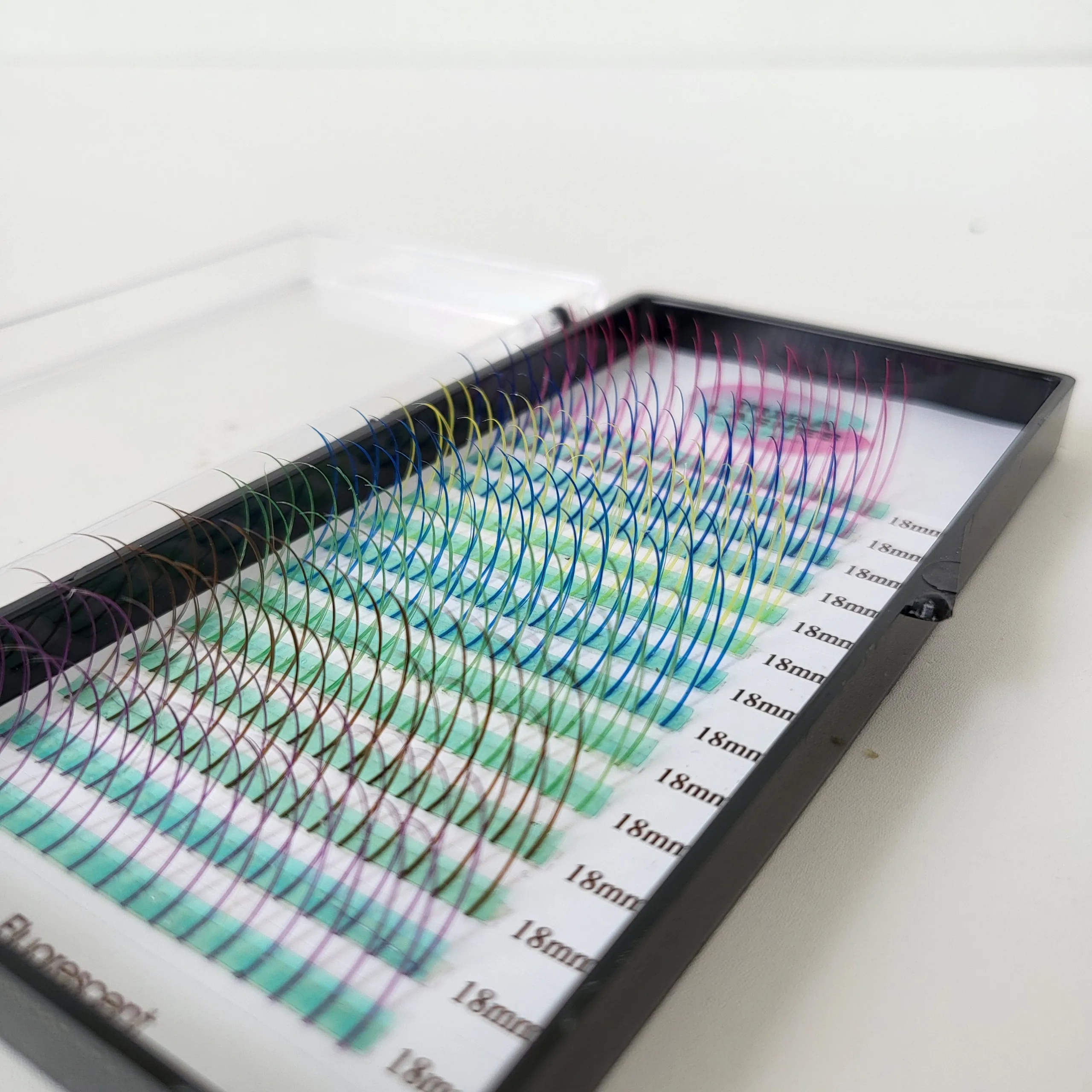 Острые накладные ресницы