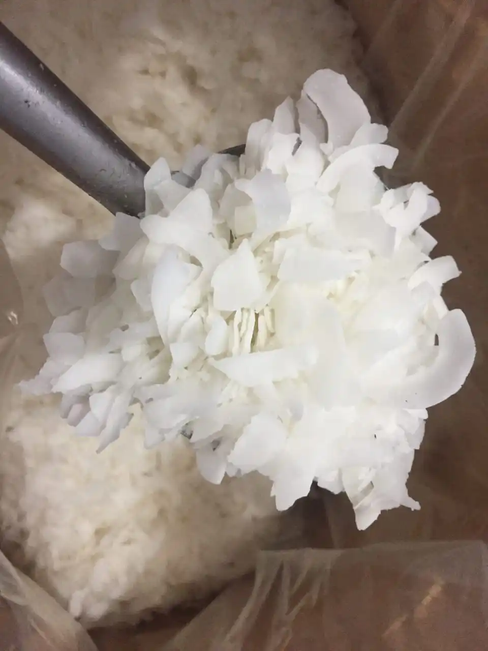 Вьетнамские сушеные кокосовые чипсы с высоким содержанием жира фабричные 100% чистые натуральные заводские оптовые цены