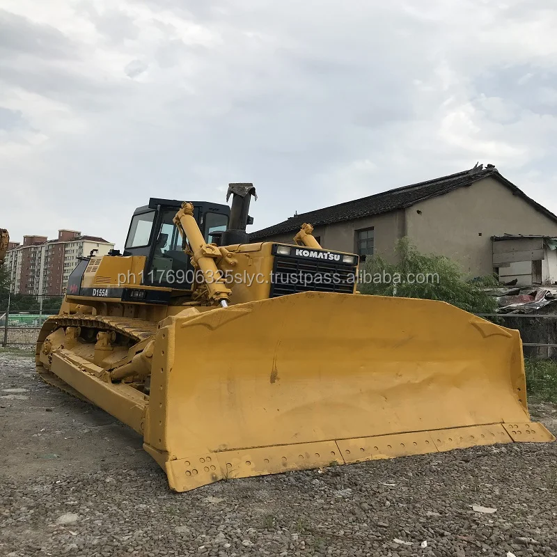 Бывший в употреблении японский гусеничный бульдозер Komatsu D155 для продажи Шанхае