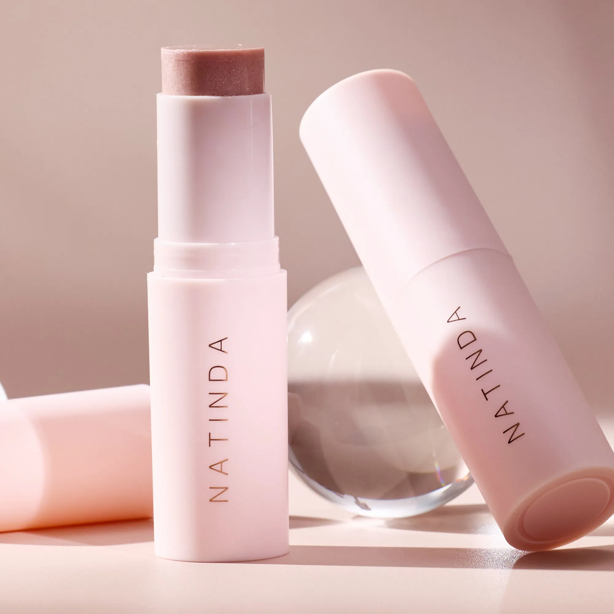 NATINDA OEM Private Label Multistick Highlighter Makeup Shimmering Glitter Face Cleanser