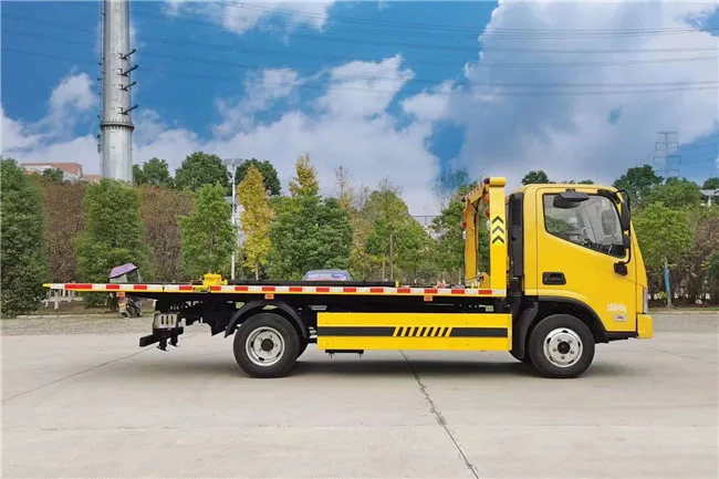 4 Tons Winch Tow Truck FOTON Aumark 4*2 Platform Towing Truck