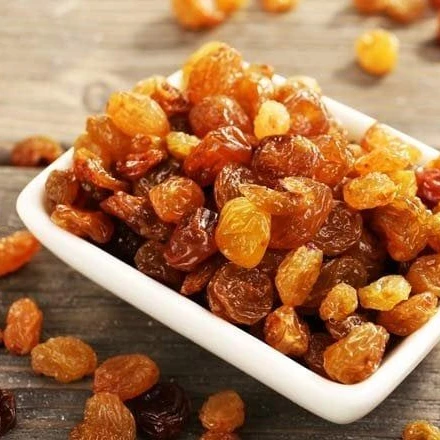 Best  Quality Raisins and Free Gifted Storage Box Container OEM Agricultural Food Dried Fruits