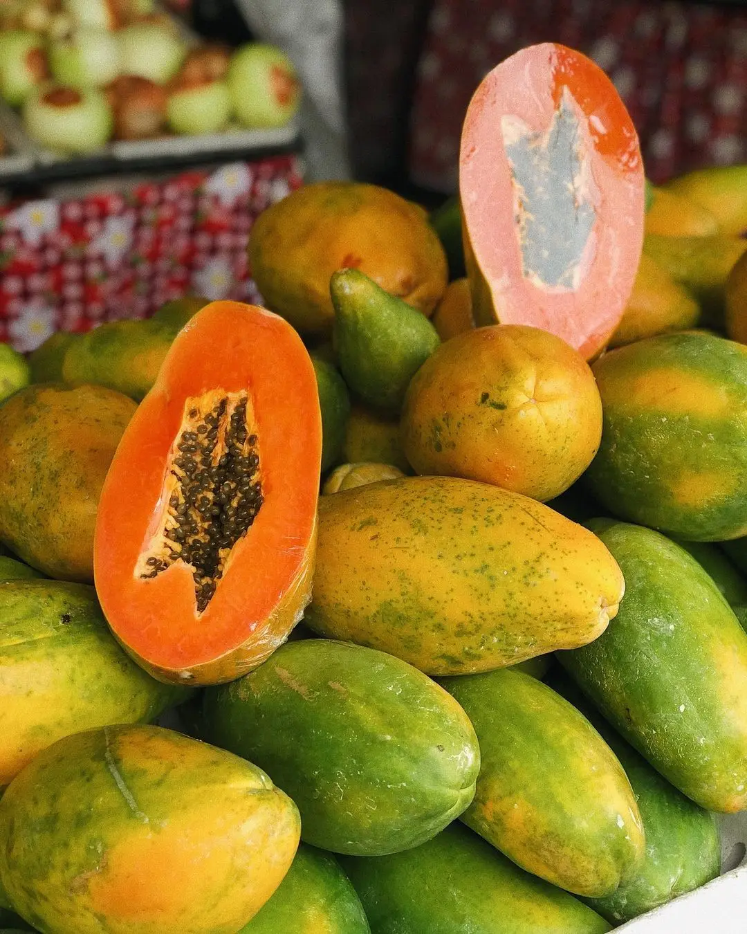 Papaya Pawpaw fresh fruit- Premium, high quality, clean farming, prestige, attractive price