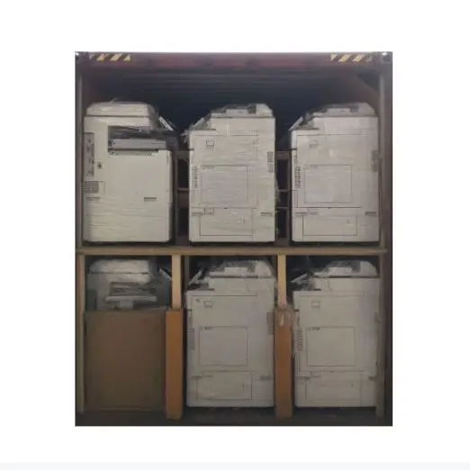Полный контейнер 120x использованных Ricoh Aficio MP C2003/2503/3003/3503/4503/5503/6003 копировальных принтеров