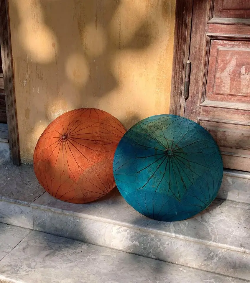 Lotus Conical Hat From Vietnam For Travel Event and Decoration / Vietnamese Traditional Lotus Leaf Hats