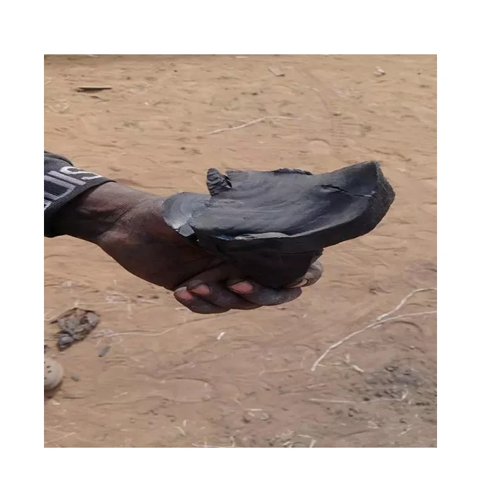 Best Buy Excellent Quality 80% Minimum Carbon Content Lump Shaped Black Hard Wood Charcoal for Wholesale Purchase