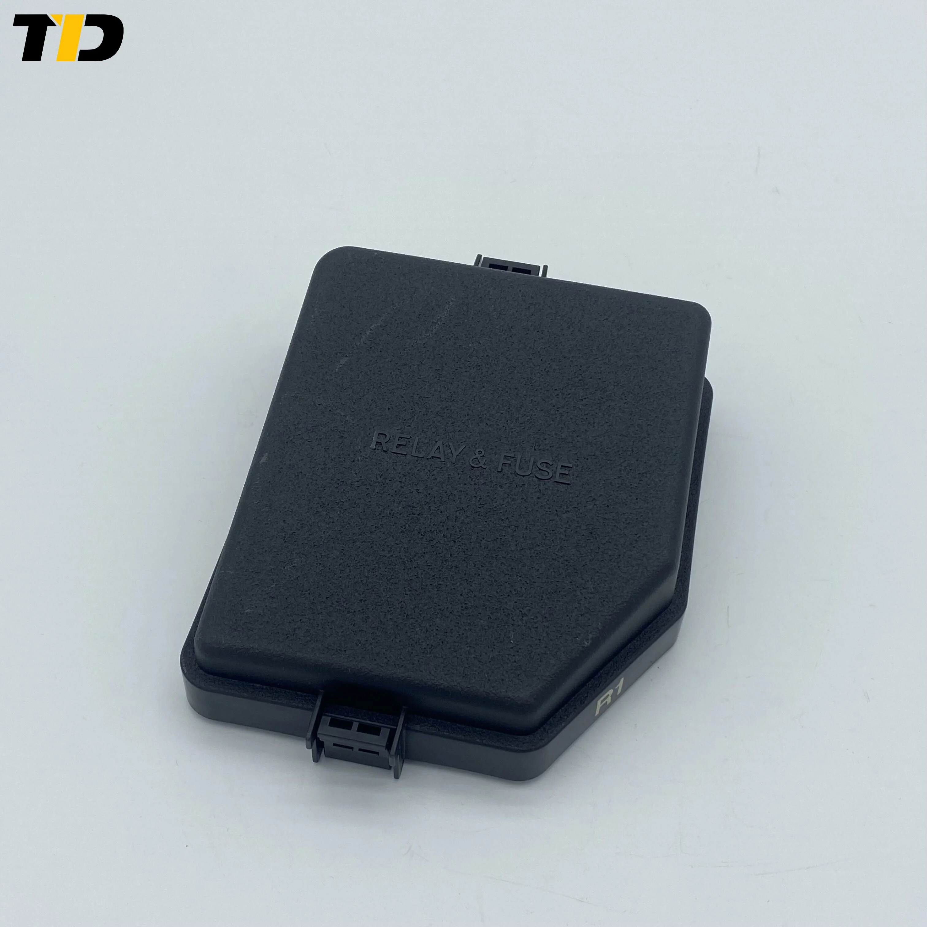 82662-42650 fuse box Upper Cover For Toyota RAV4 82662-42450 82662-42670 82662-42A40 82662-0R260 82662-0R270