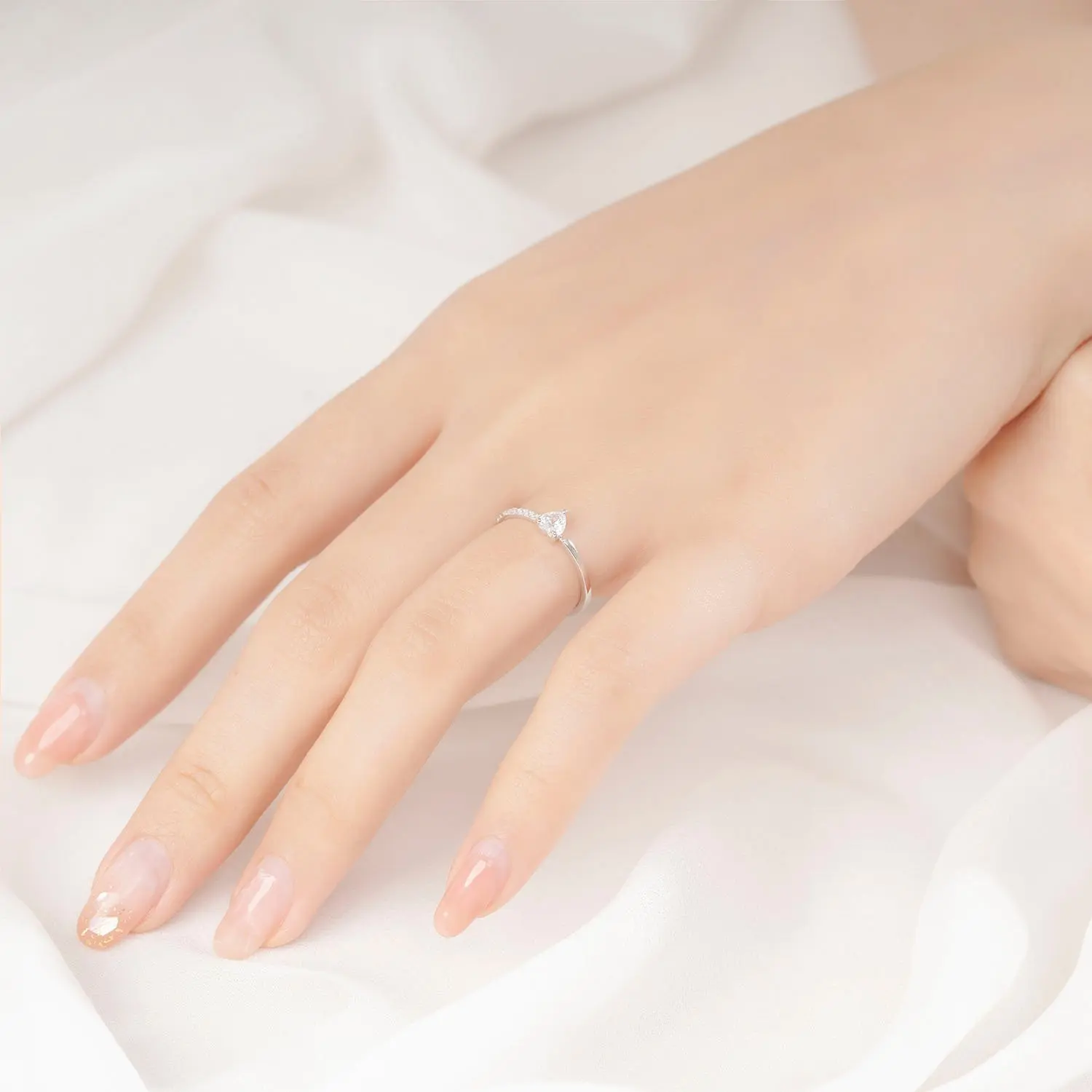 New arrival heart shaped 14k white gold rings jewelry women with cz gemstone Vietnam Manufacturer NPTB326