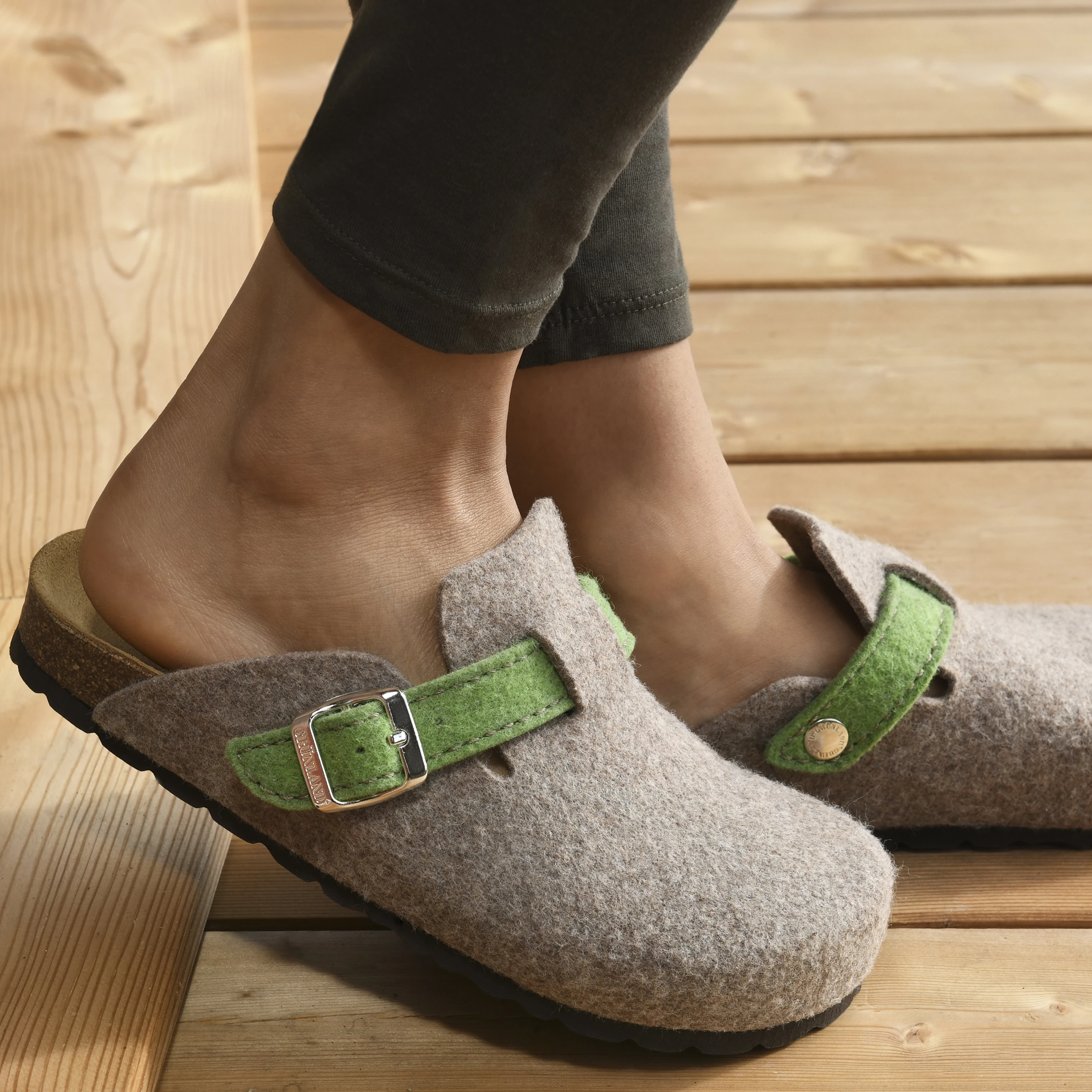 high quality comfort woman Slipper Sara Cork and anatomic insole big buckle upper in recycled felt colorful collection
