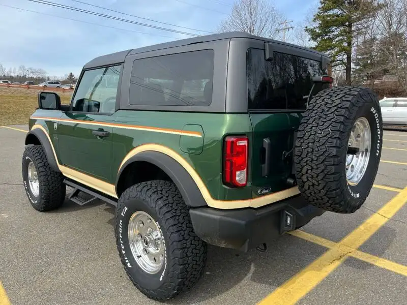 Б/у Fords Bronco 4x4 передовая модель 2dr SUV 2020/2022 100% отлично работает без происшествий гарантия 1 год