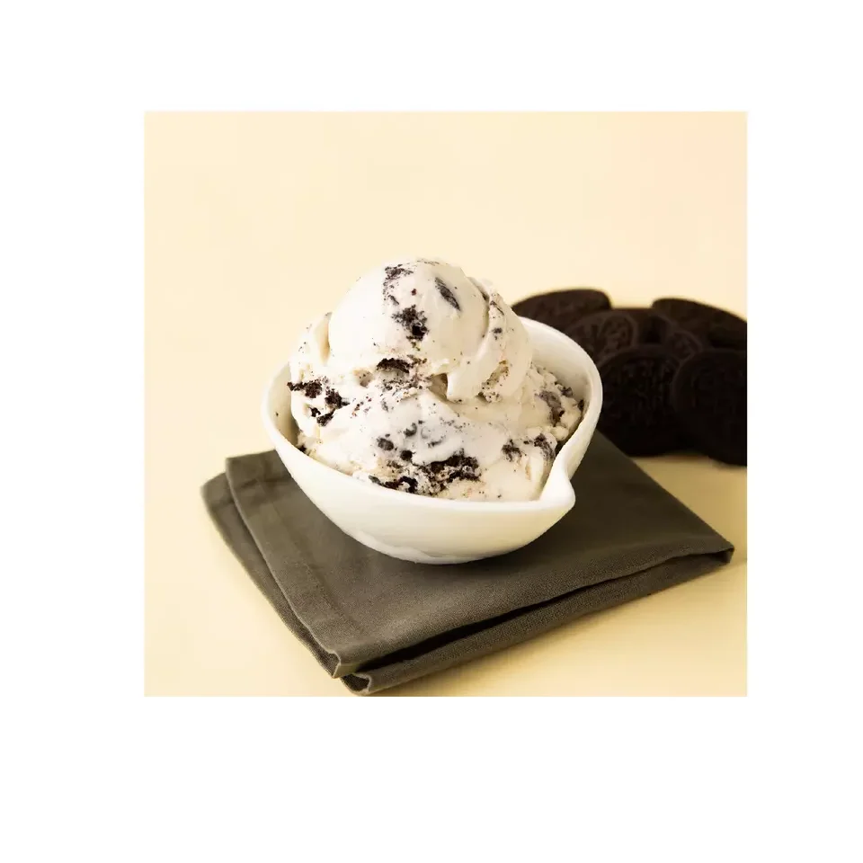 Competitive Price Crunchy Cookie Rich Vanilla White and Black Sweet Taste Handcrafted 16oz Pint Smooth Classic Cookies Ice Cream