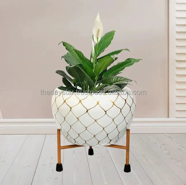 Luxury Quality Customizable White Metal Pot with Stand for Indoor Outdoor Decor Garden Home Nursery Elegant Design Floor Usage