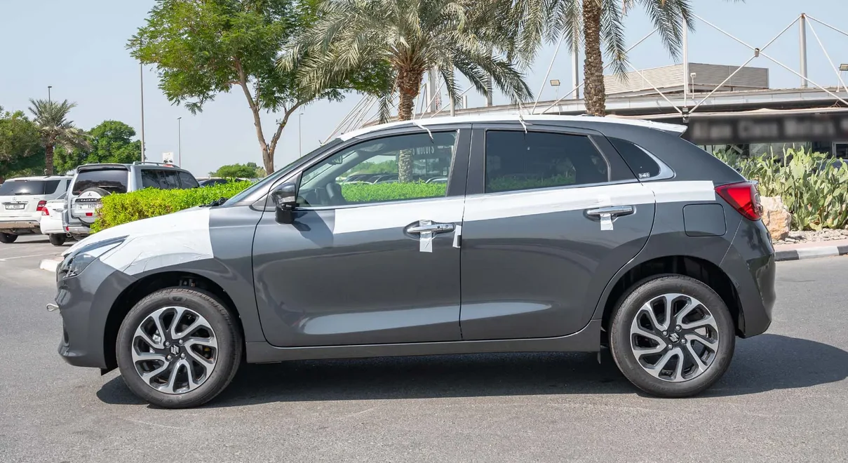 100% чистый Подержанный 2023 SUZUKI BALENO S U Z K I GLX 1 4 P AT