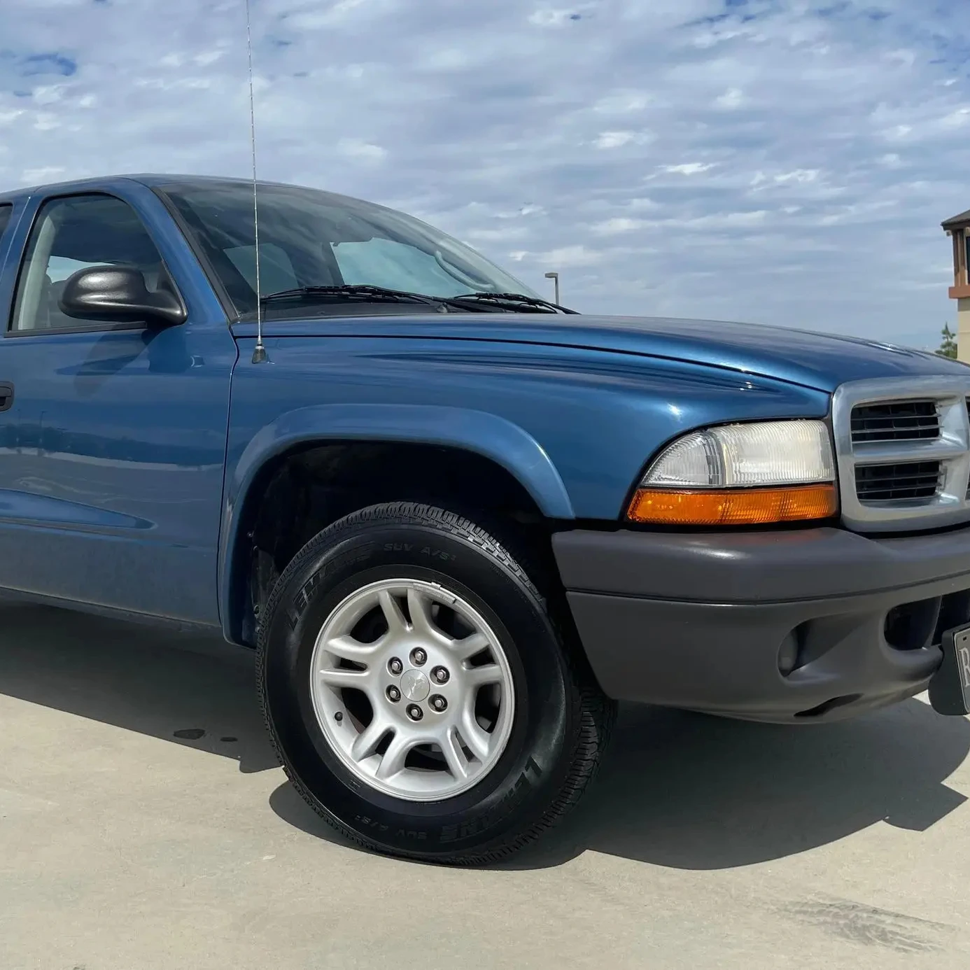 Hot Sales Used 20-04 Dod-ge Dak-ota S-XT Qu-ad Cab