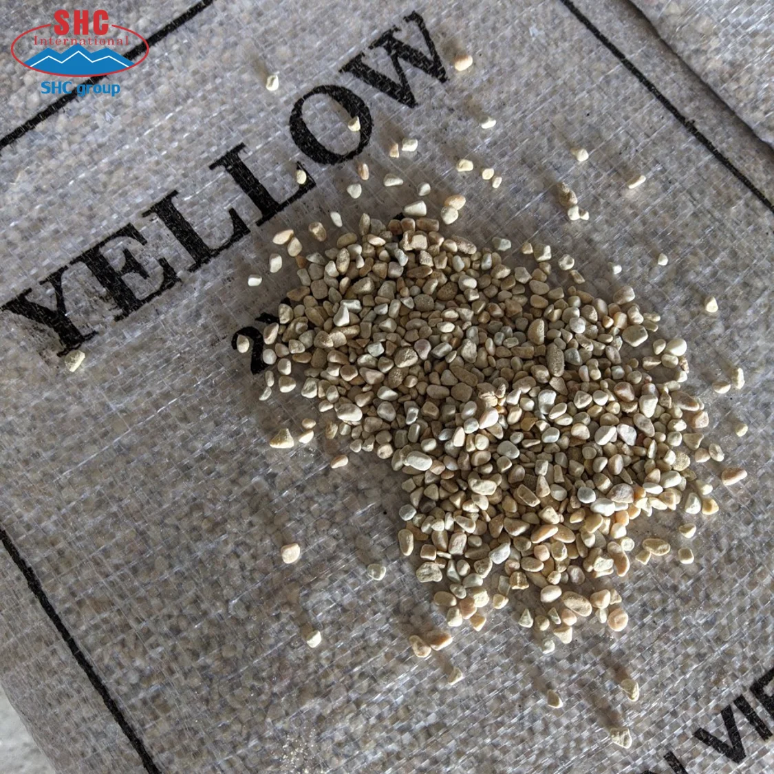 Manufacturer Yellow Tumbled Pebble Stone For Epoxy Floor Resin Bound Surface Pink Mix Pebbles Expose Aggregate Concrete Gravel
