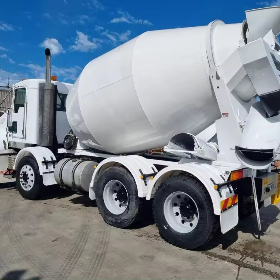 Mobile Diesel 2007 Kenworth T358A Concrete Mixer Ttuck for Sale