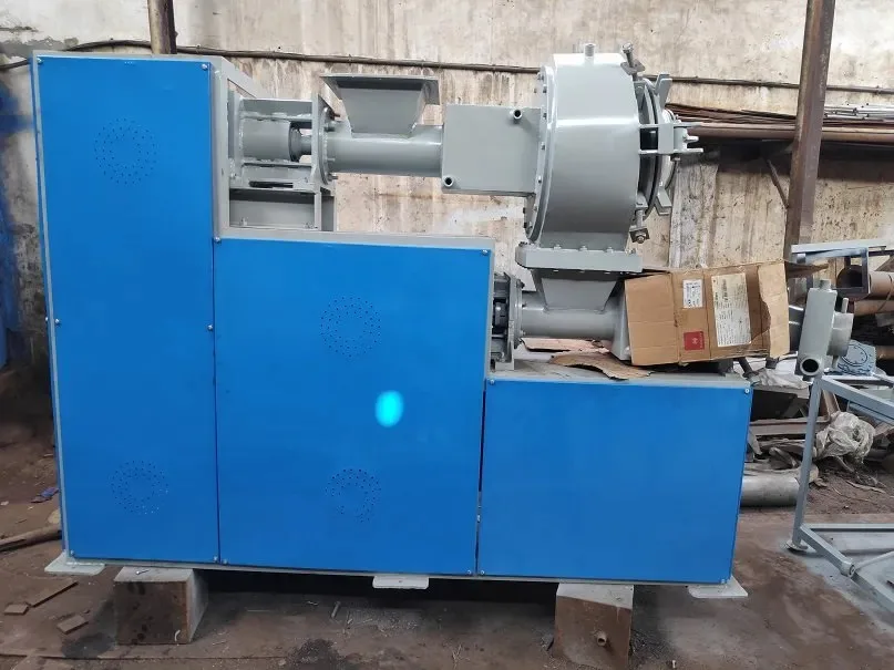 Finest Quality Plodder Machine For Bar Soap Mild Steel Made Vacuum Duplex Plodder For Sale  At Lowest Price