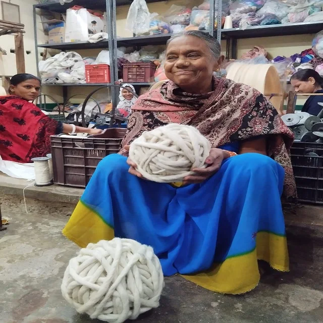Soft and Cozy Eco-friendly Chunky wool Yarn 100% Pure handmade Wool colored by Indian Women Artisans for hand or arm knitting