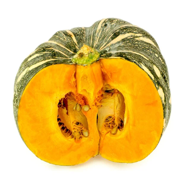 Fresh pumpkin originating in Vietnam export goods round fruit green skin with yellow flesh