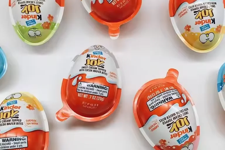 Лучшее шоколадное яйцо Kinder Joy / Surprise с игрушкой на продажу